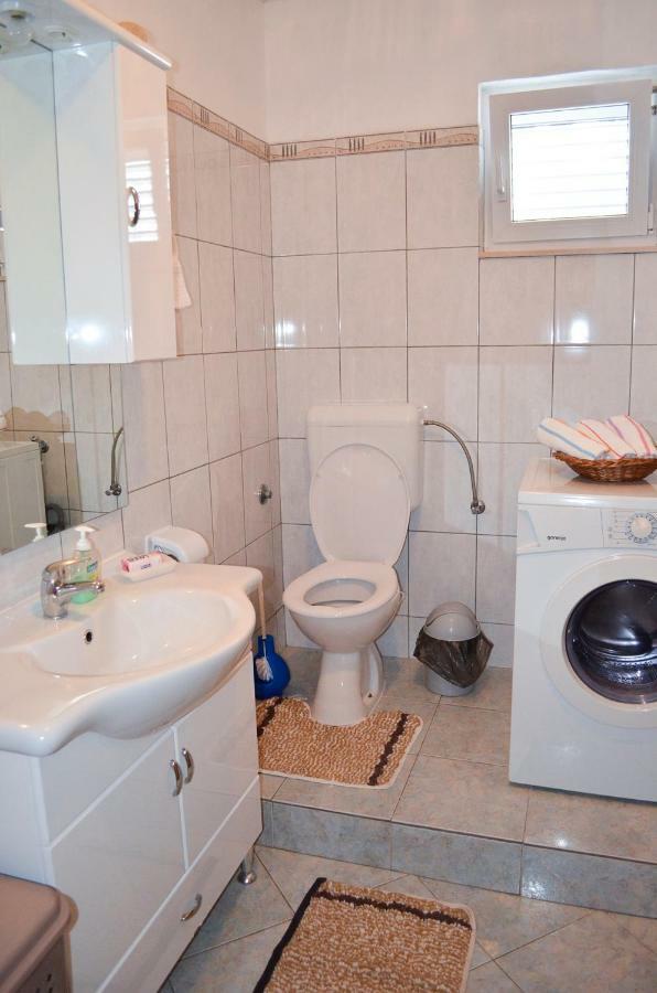 Apartment Anton Trogir Zewnętrze zdjęcie