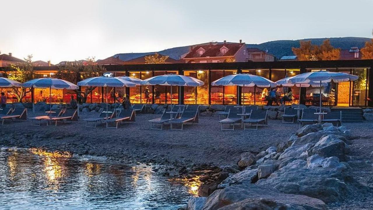 Apartment Anton Trogir Zewnętrze zdjęcie