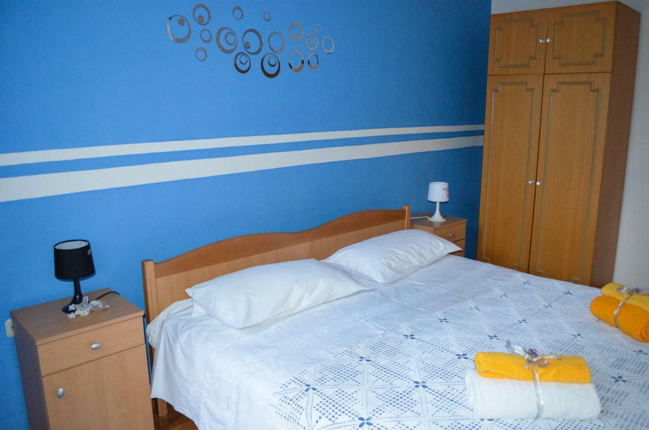 Apartment Anton Trogir Zewnętrze zdjęcie