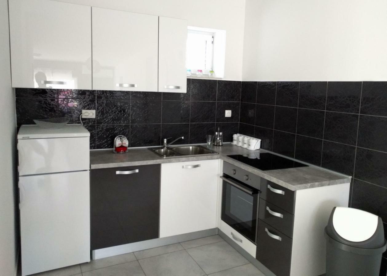 Apartment Anton Trogir Zewnętrze zdjęcie